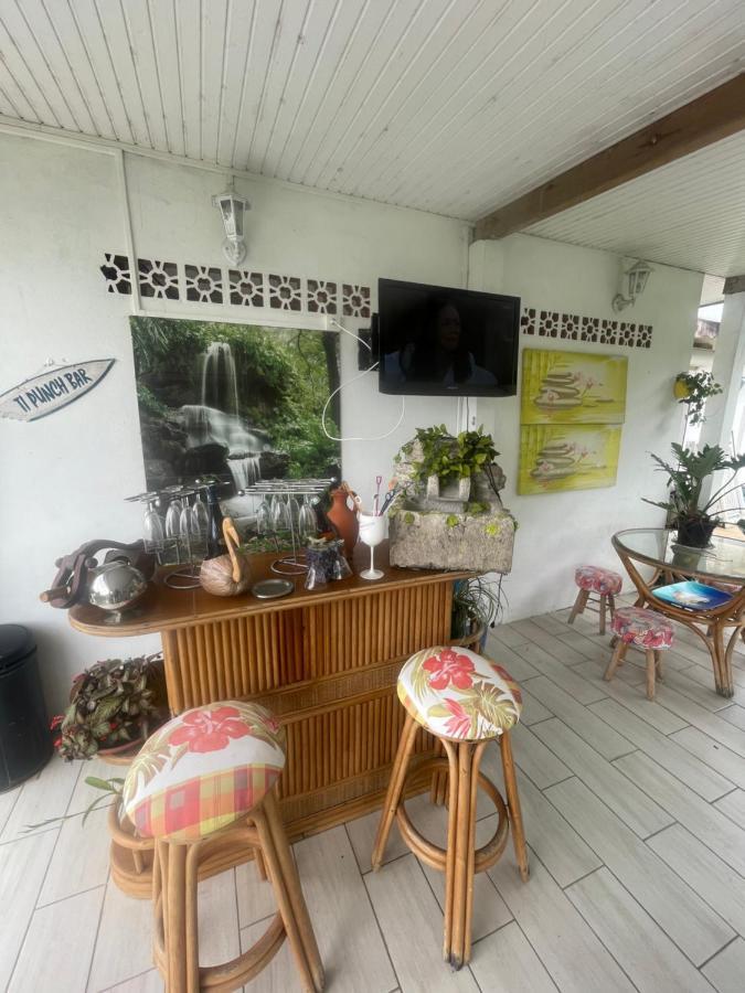 Villa La Rose à Le Robert Extérieur photo